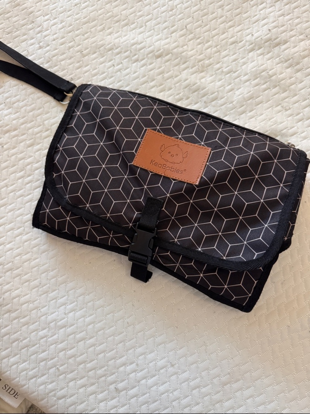 Portable changing pad/mat - Picture 2 of 5